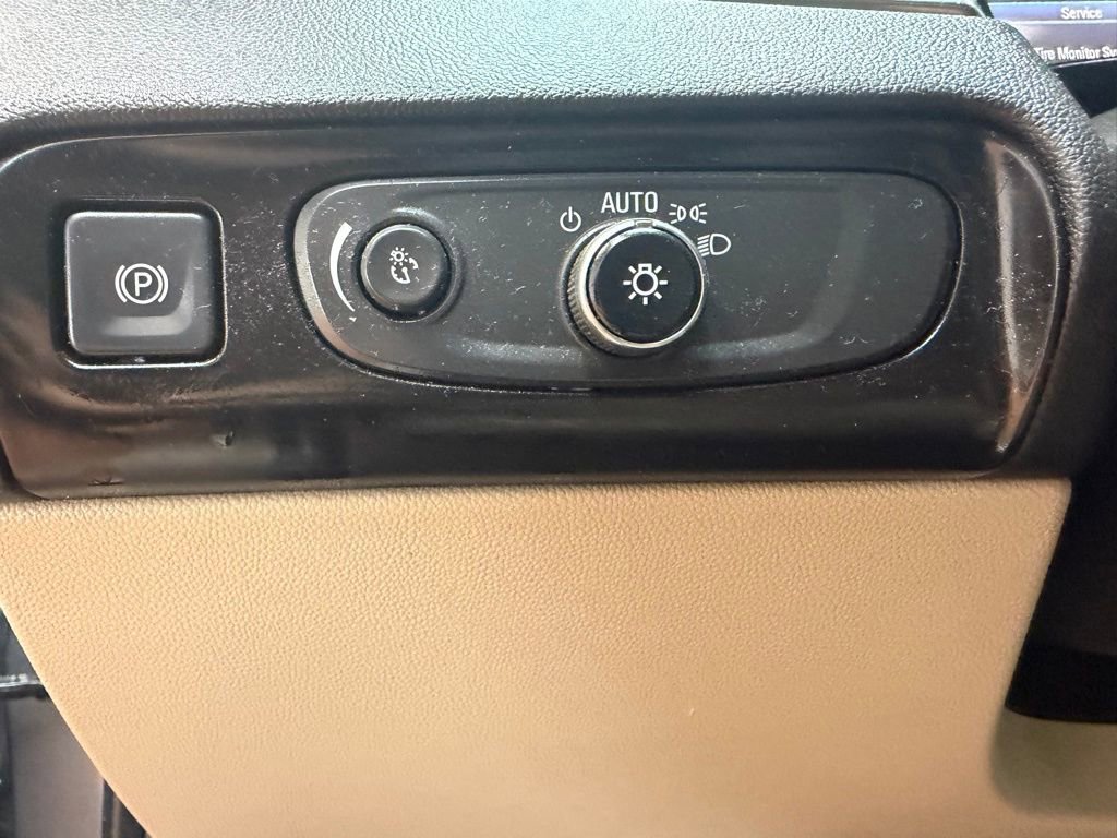 Used 2019 Buick Enclave Essence AWD/4WD image 22