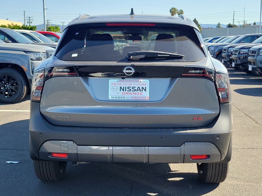 New 2026 Nissan Kicks SR FWD image 19