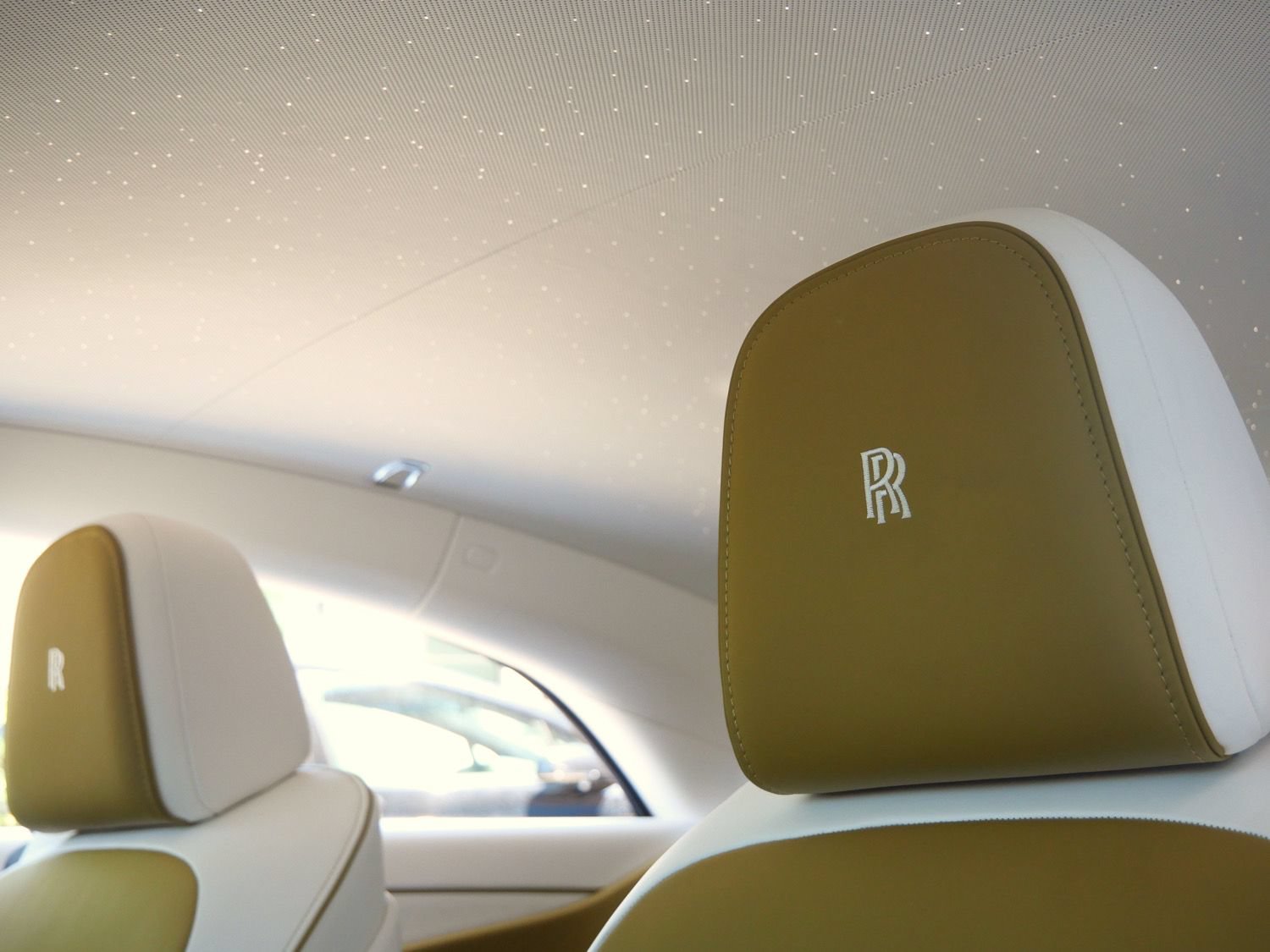 Used 2024 Rolls-Royce Spectre w/ Spectre Launch Package AWD/4WD image 10