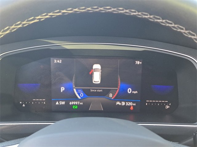 Used 2023 Volkswagen Tiguan SE image 28