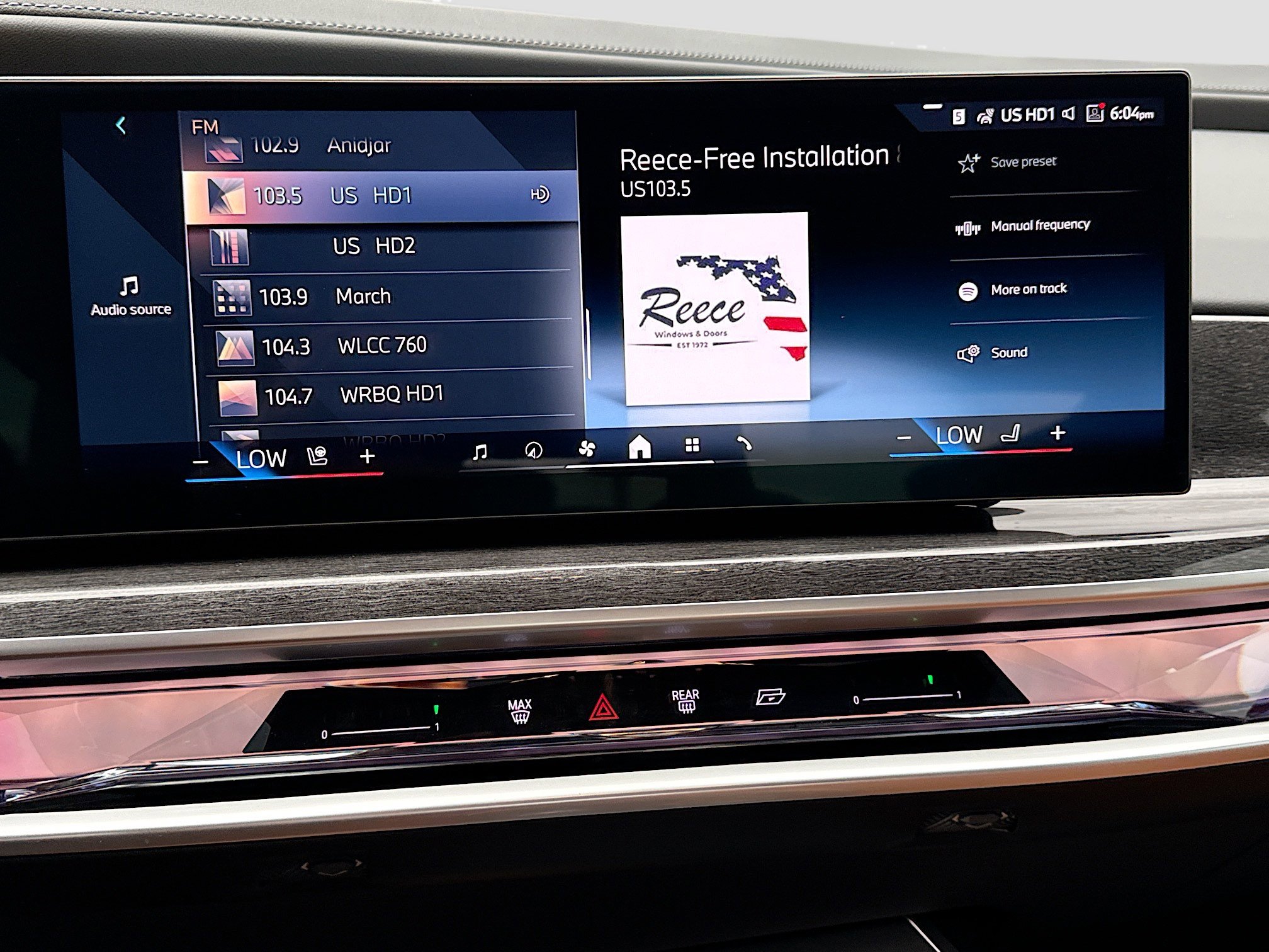 New 2026 BMW 740i xDrive w/ Premium Package image 31