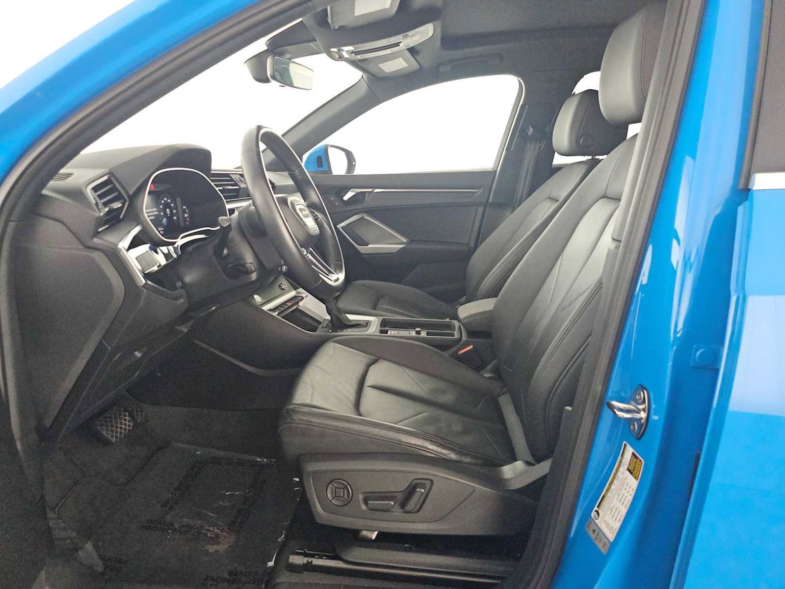 Used 2020 Audi Q3 2.0T Premium w/ Convenience Package image 25