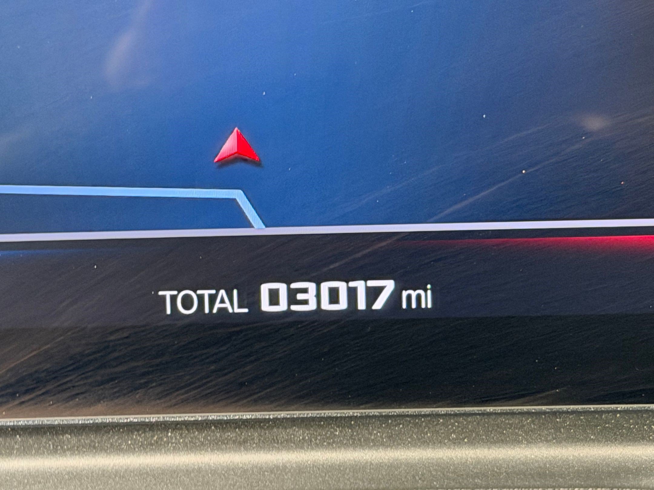 Used 2025 BMW M2 Coupe w/ Lighting Package image 27