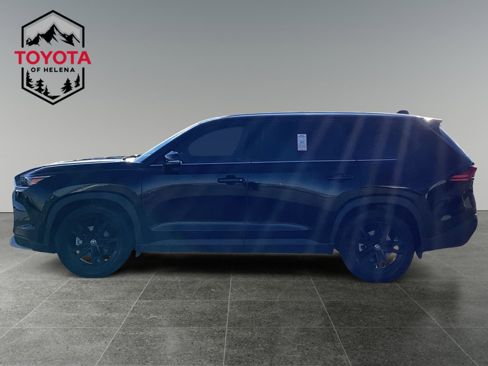 Used 2024 Toyota Grand Highlander AWD Hybrid image 2