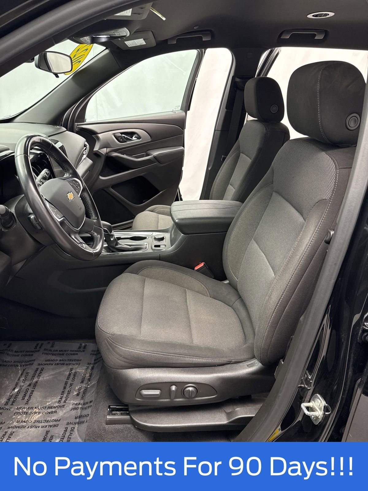 Used 2022 Chevrolet Traverse LT image 9