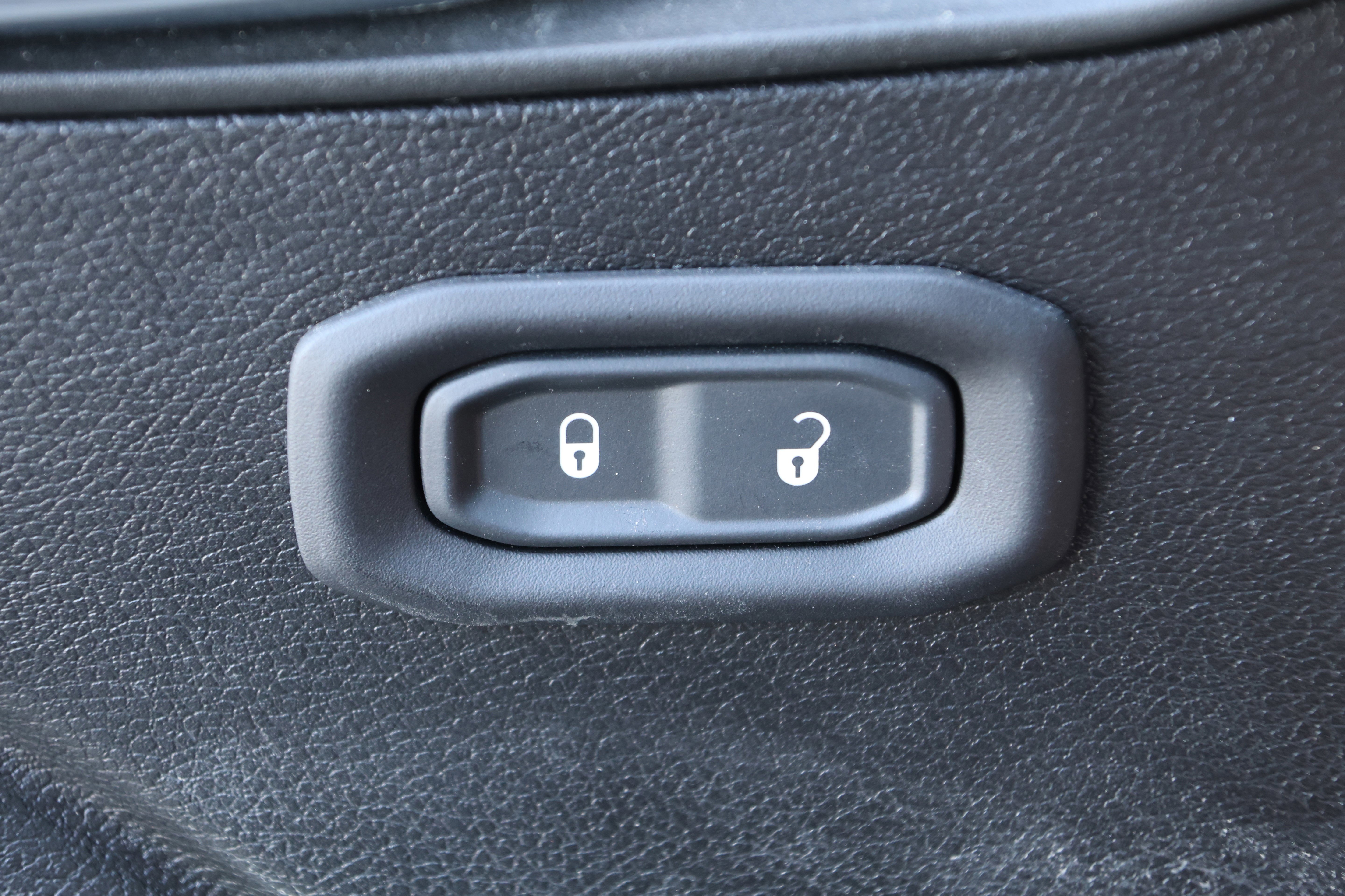 Used 2021 Jeep Wrangler Unlimited Sport image 14