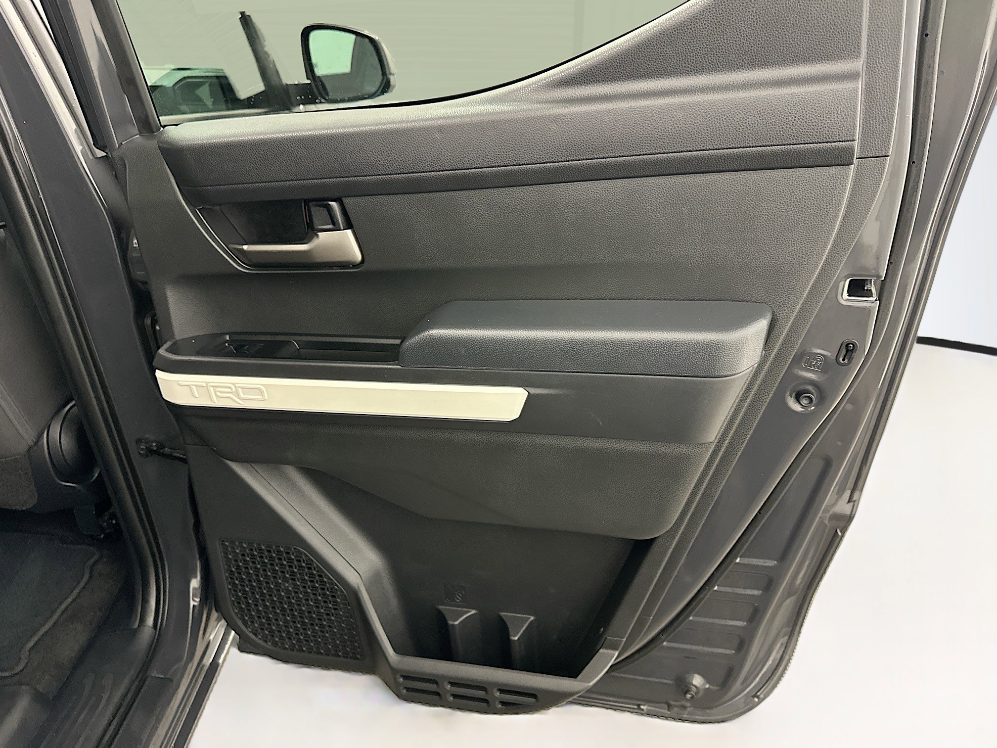 Used 2024 Toyota Tacoma TRD Sport image 31