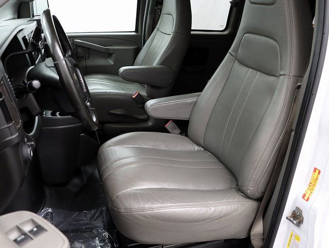 Used 2020 Chevrolet Express 3500 LS image 9