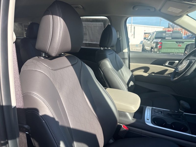 New 2026 Kia Carnival image 17