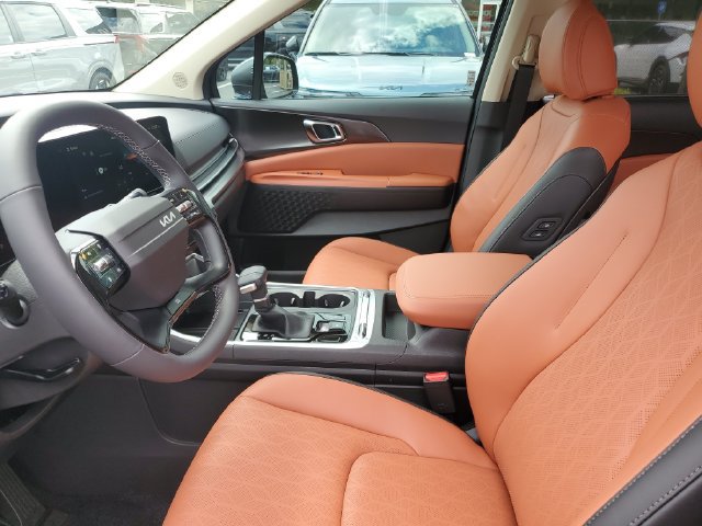 New 2027 Kia Carnival SX w/ Dark Edition Package FWD image 23