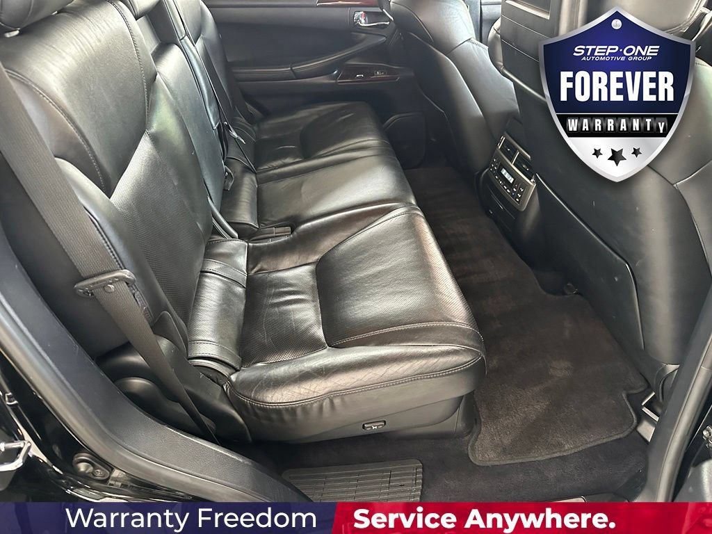 Used 2013 Lexus LX 570 4WD w/ Luxury Pkg w/Pre-crash image 36