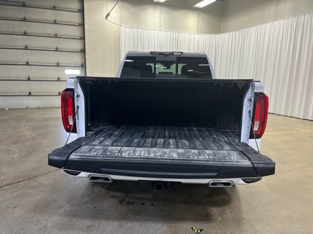 Used 2025 GMC Sierra 1500 Denali w/ Denali Reserve Package AWD/4WD image 11