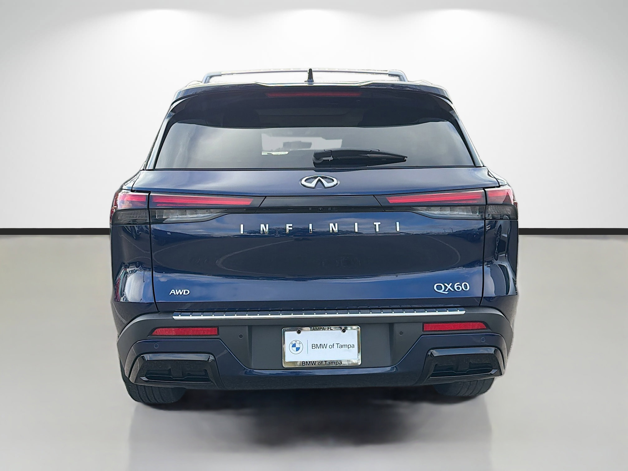 Used 2023 INFINITI QX60 Luxe w/ Performance Audio Package AWD/4WD image 4