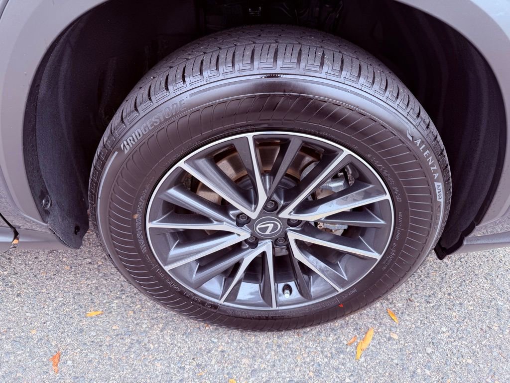 Certified 2025 Lexus NX 250 FWD w/ Premium Package image 16