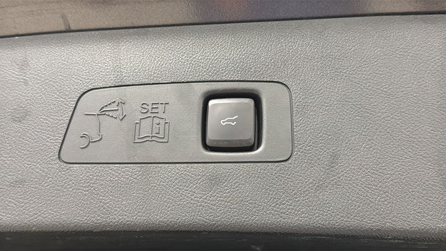 Used 2020 Lincoln Corsair AWD w/ Equipment Group 101A image 27