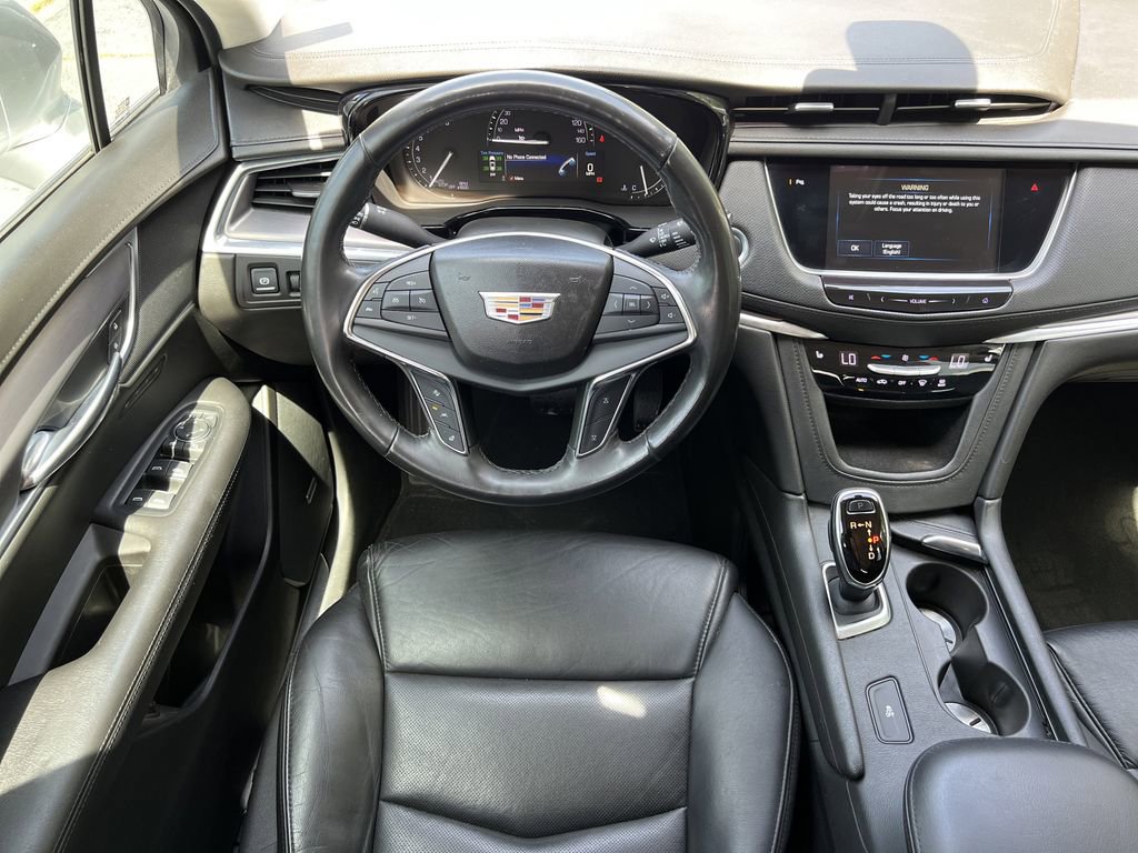 Used 2018 Cadillac XT5 Luxury w/ Driver Awareness Package image 18