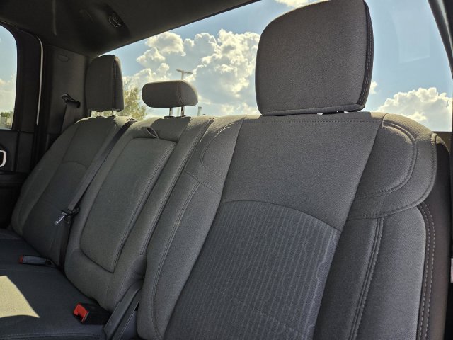 Used 2024 RAM 2500 Big Horn AWD/4WD image 29