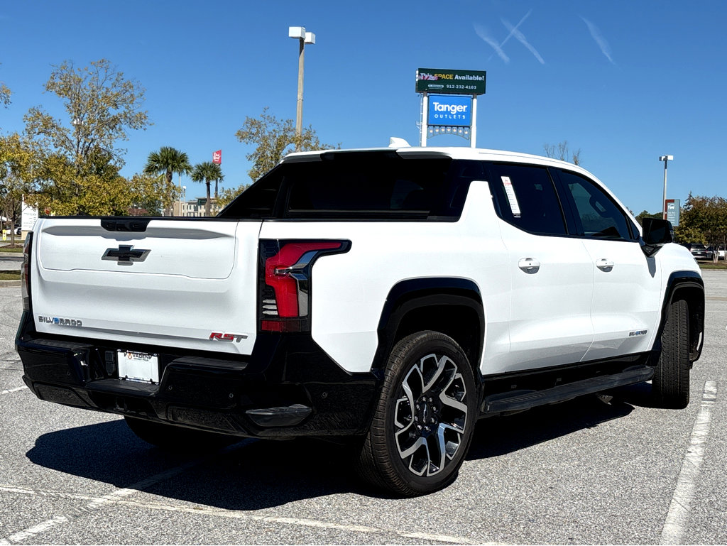 New 2025 Chevrolet Silverado EV RST image 25