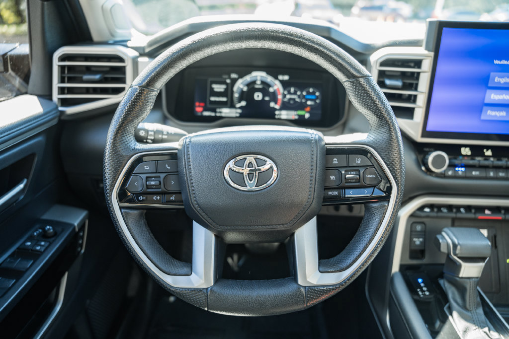 Used 2023 Toyota Tundra Limited AWD/4WD image 34