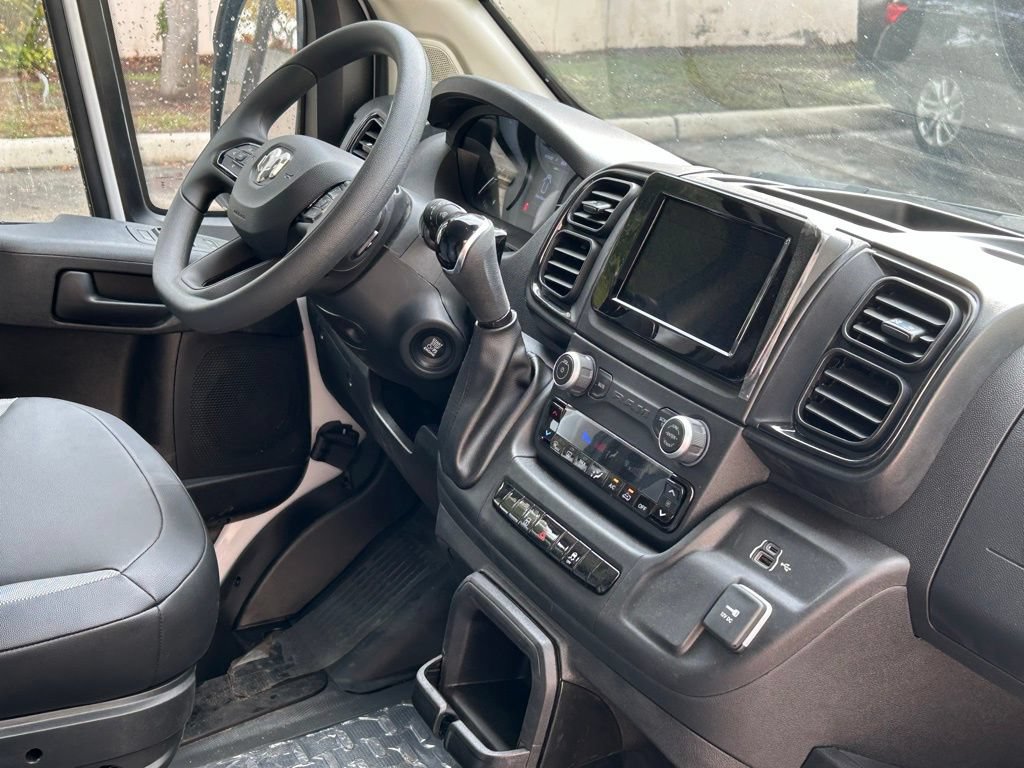 Used 2024 RAM ProMaster 3500 w/ Convenience Group FWD image 21
