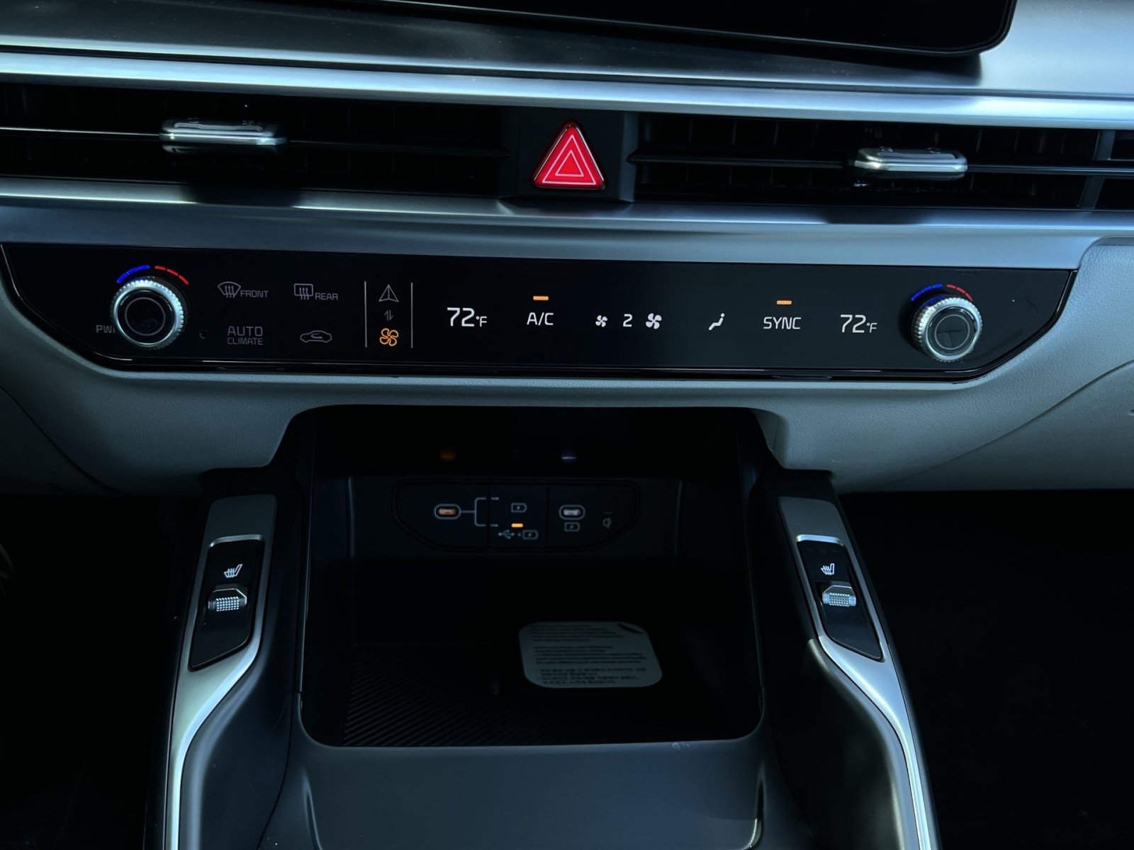 New 2026 Kia Sorento S w/ S Panoramic Sunroof Package FWD image 28