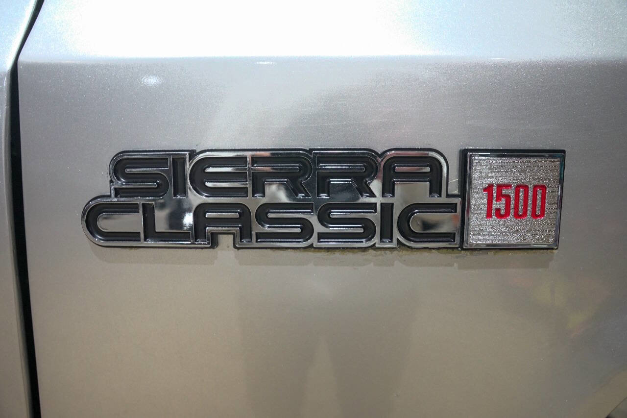 Used 1987 GMC Sierra 1500 R1500 2dr Standard Cab SB image 22
