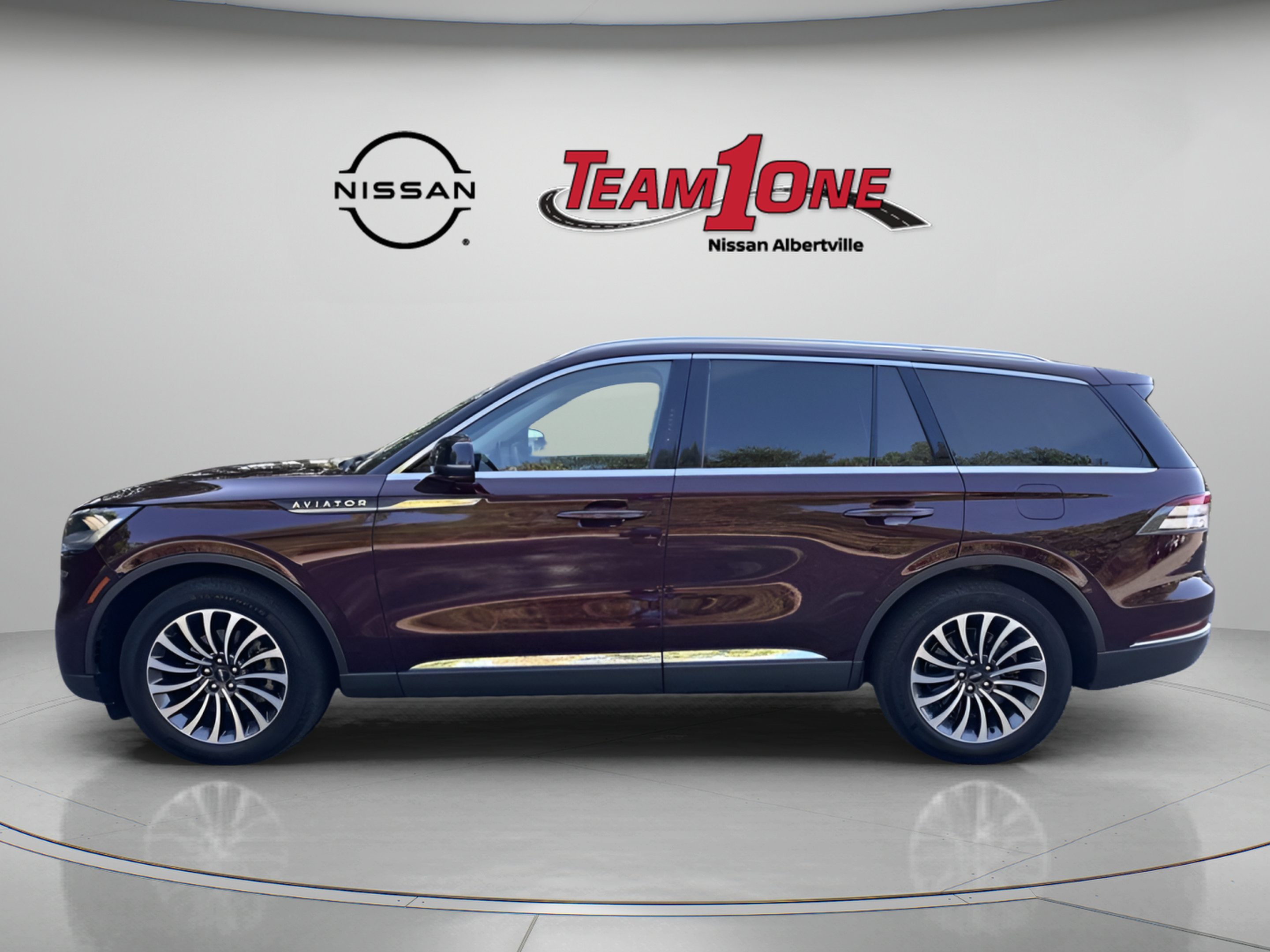 Used 2021 Lincoln Aviator Reserve w/ Elements Package Plus AWD/4WD image 5
