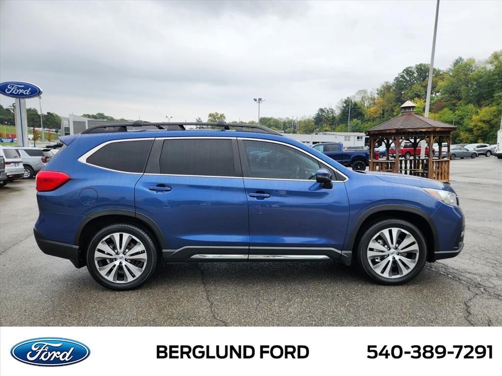 Used 2022 Subaru Ascent Limited w/ Technology Package AWD/4WD image 4