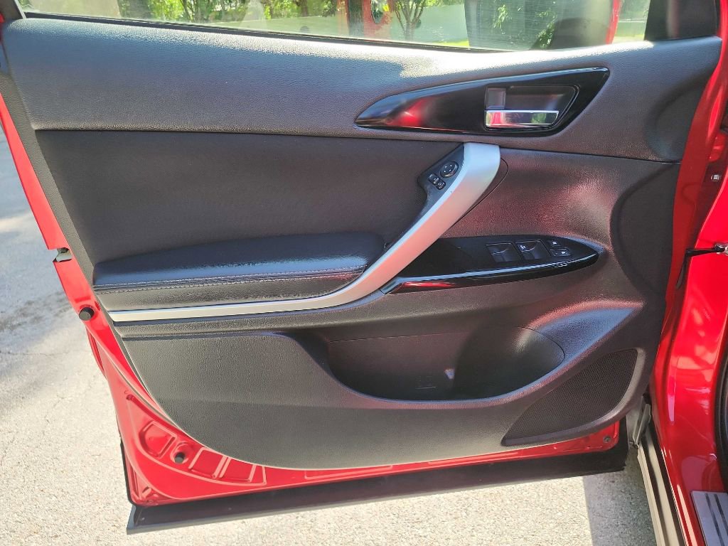 Used 2018 Mitsubishi Eclipse Cross SE AWD/4WD image 14