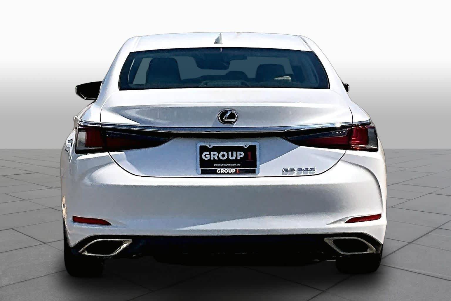 Used 2021 Lexus ES 350 w/ Accessory Package FWD image 5
