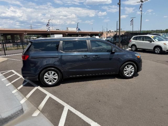 Used 2015 Kia Sedona LX FWD image 21