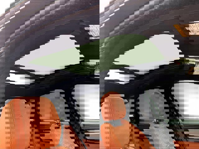 Used 2025 Jaguar F-PACE R-Dynamic S image 16