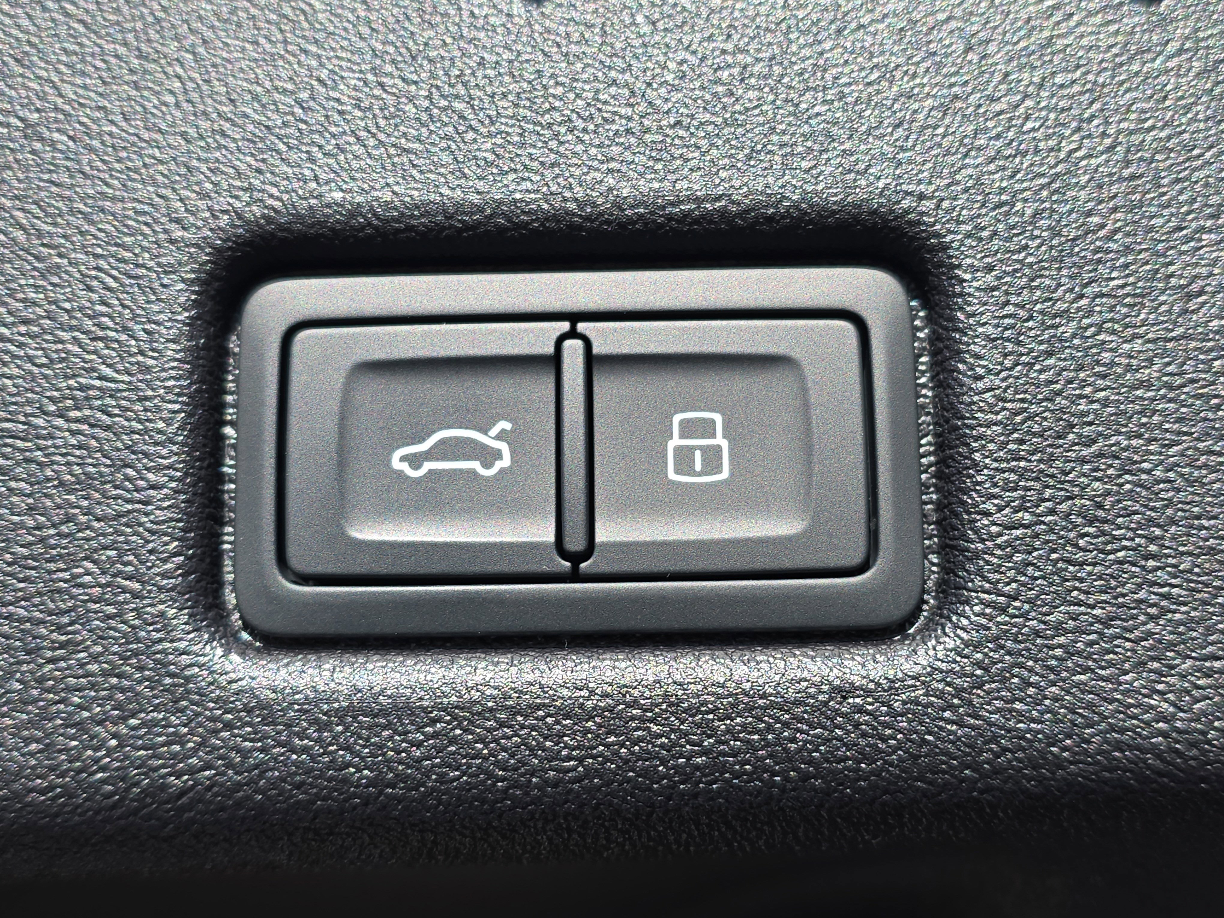 New 2025 Audi Q5 Premium Plus image 13