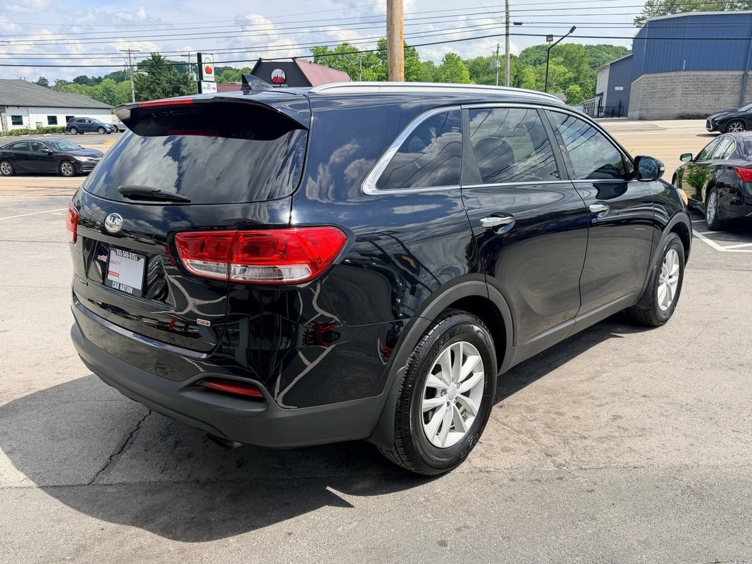 Used 2018 Kia Sorento FWD image 6