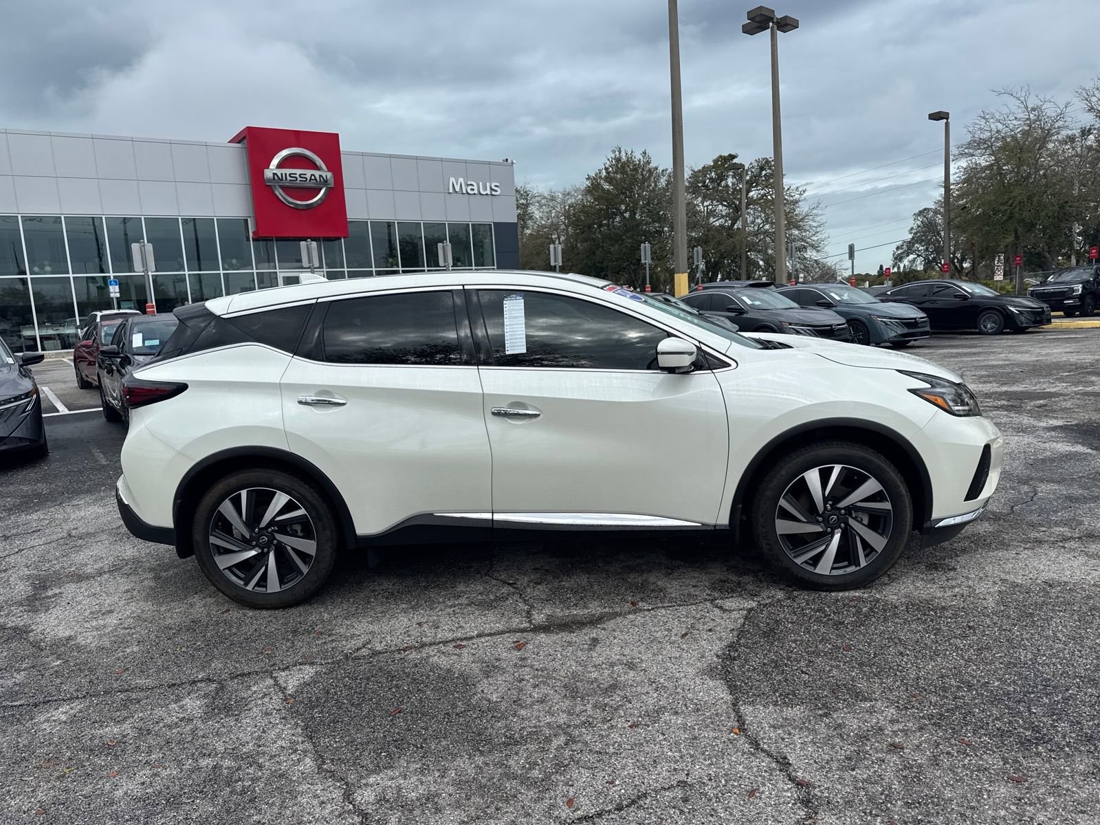 Used 2024 Nissan Murano SL image 4