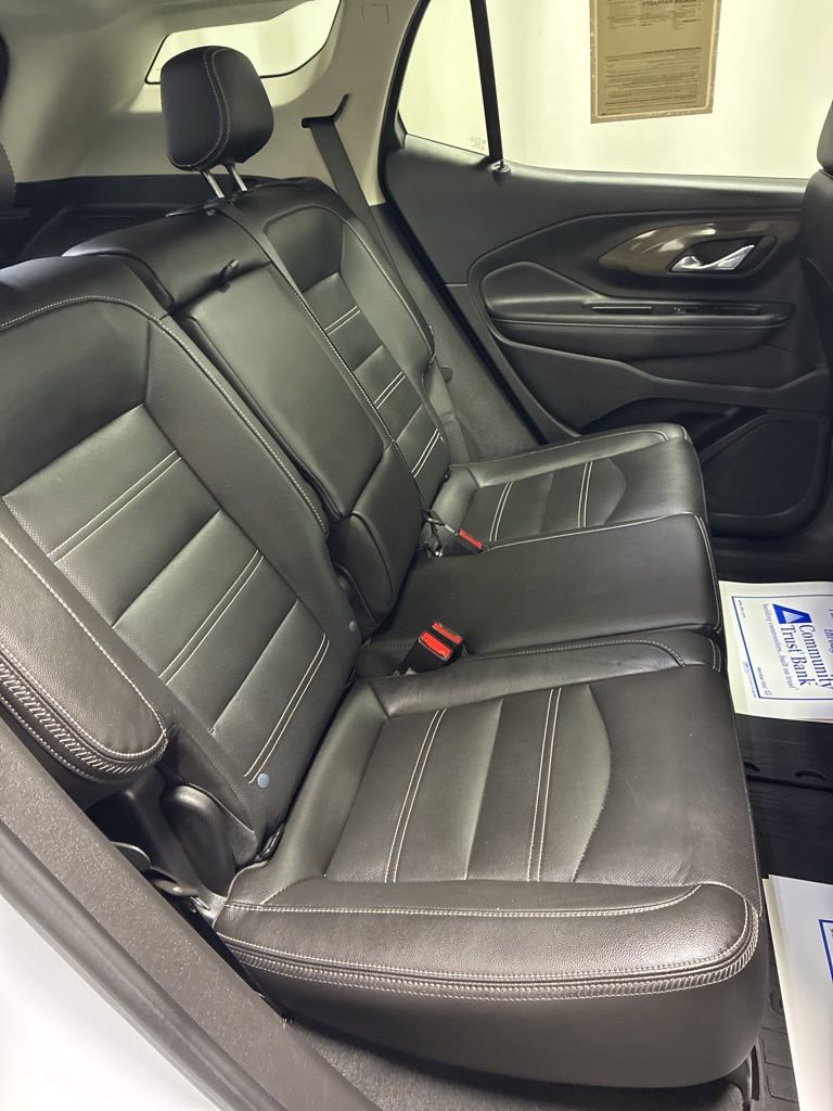 Used 2023 GMC Terrain Denali w/ Denali Premium Package image 27