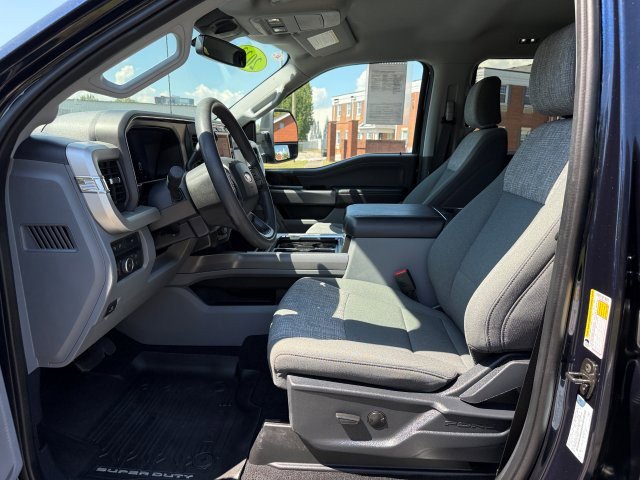 Used 2023 Ford F250 XLT w/ XLT Premium Package image 15