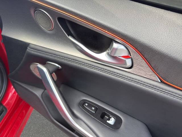 Used 2018 Kia Stinger GT2 image 16