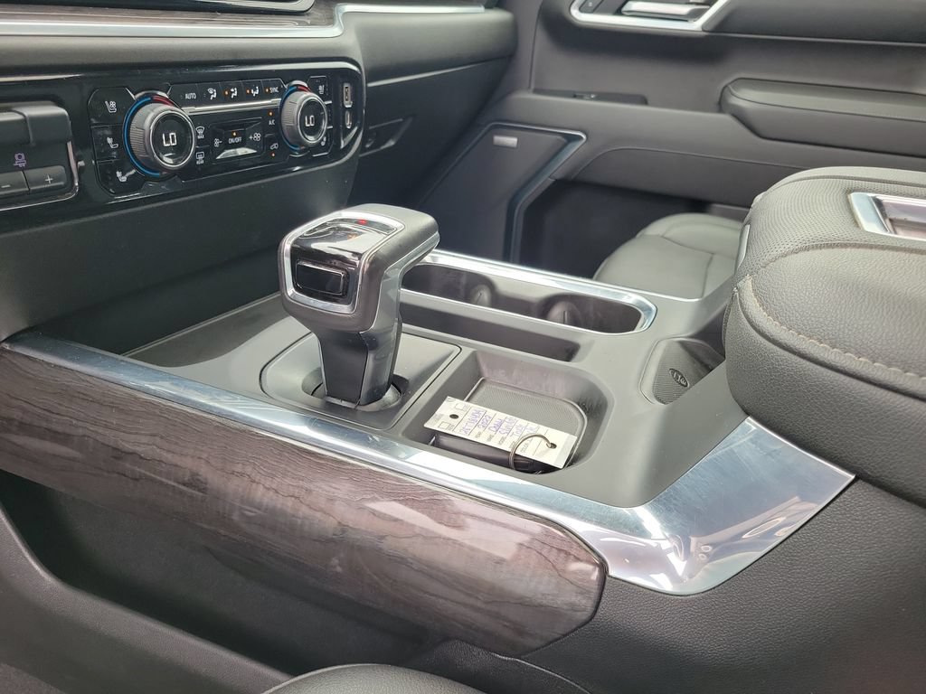 Used 2022 Chevrolet Silverado 1500 LTZ w/ LTZ Convenience Package II AWD/4WD image 29