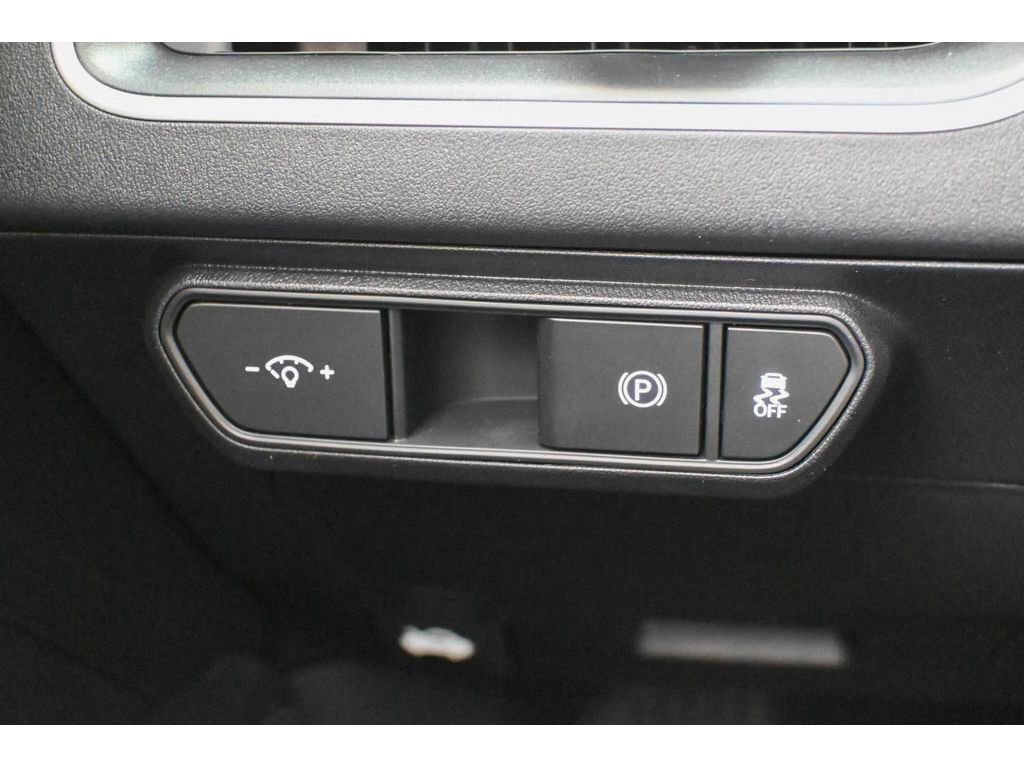 New 2025 Kia K4 image 21