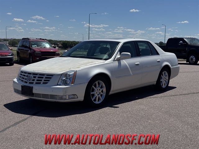 Used 2011 Cadillac DTS Premium FWD image 1