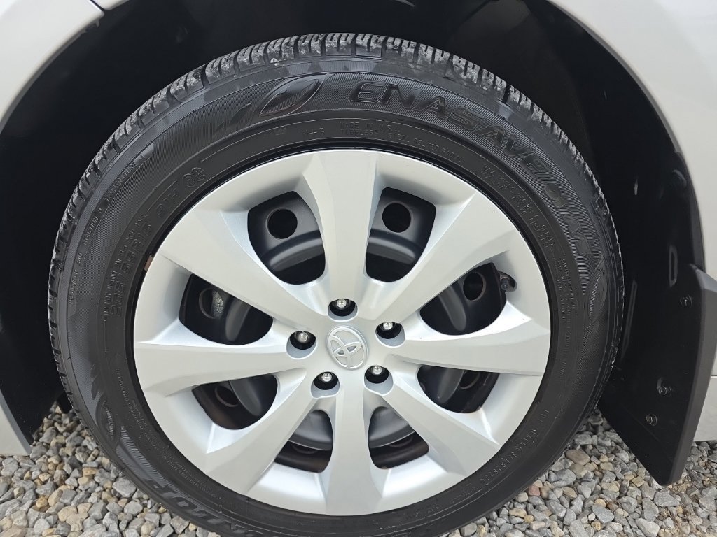 Certified 2024 Toyota Corolla LE FWD image 10