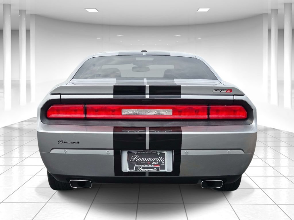 Used 2014 Dodge Challenger SRT8 w/ Harman/Kardon Audio Group RWD image 4