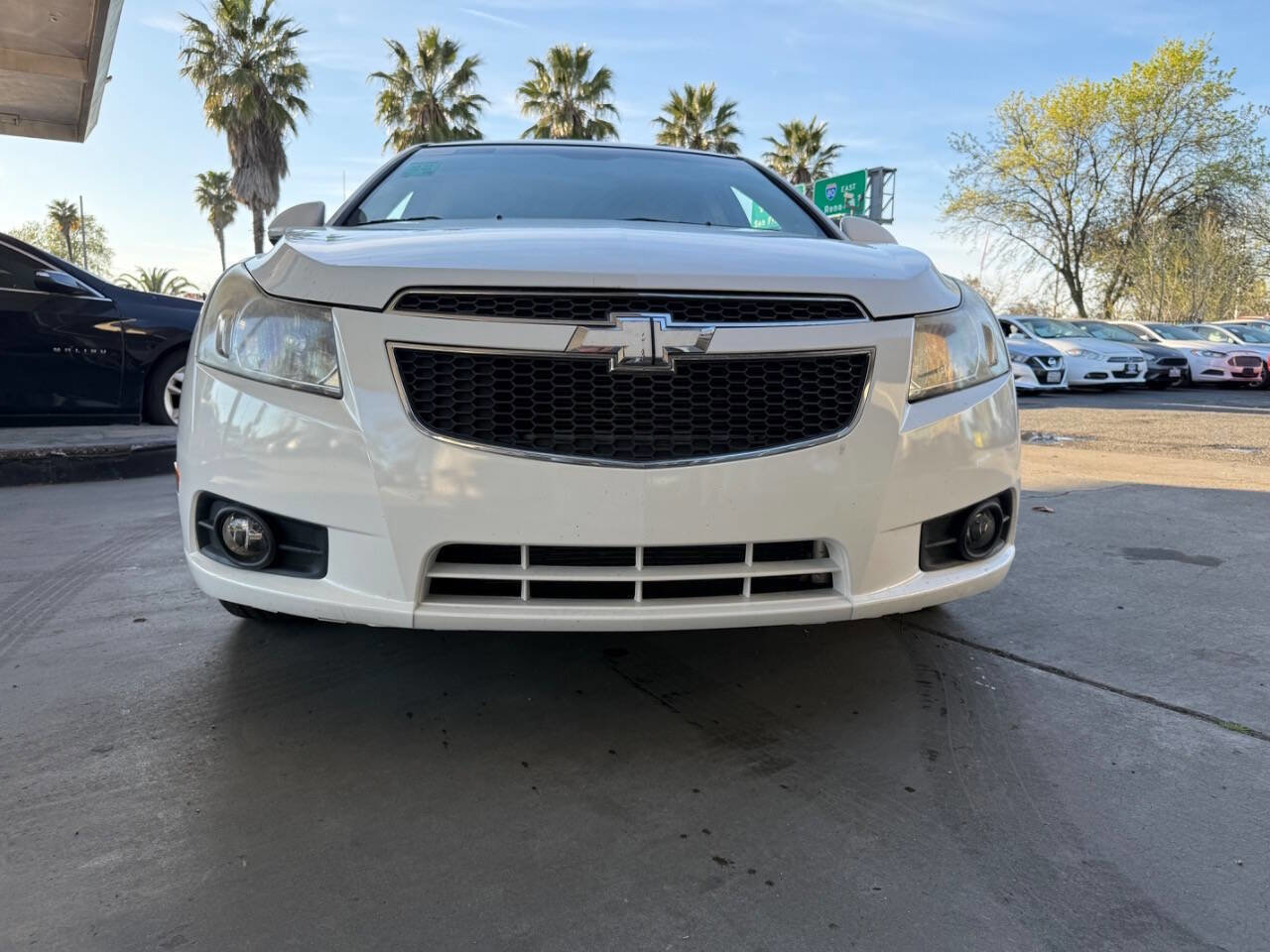 Used 2013 Chevrolet Cruze LTZ w/ Enhanced Safety Package FWD image 4