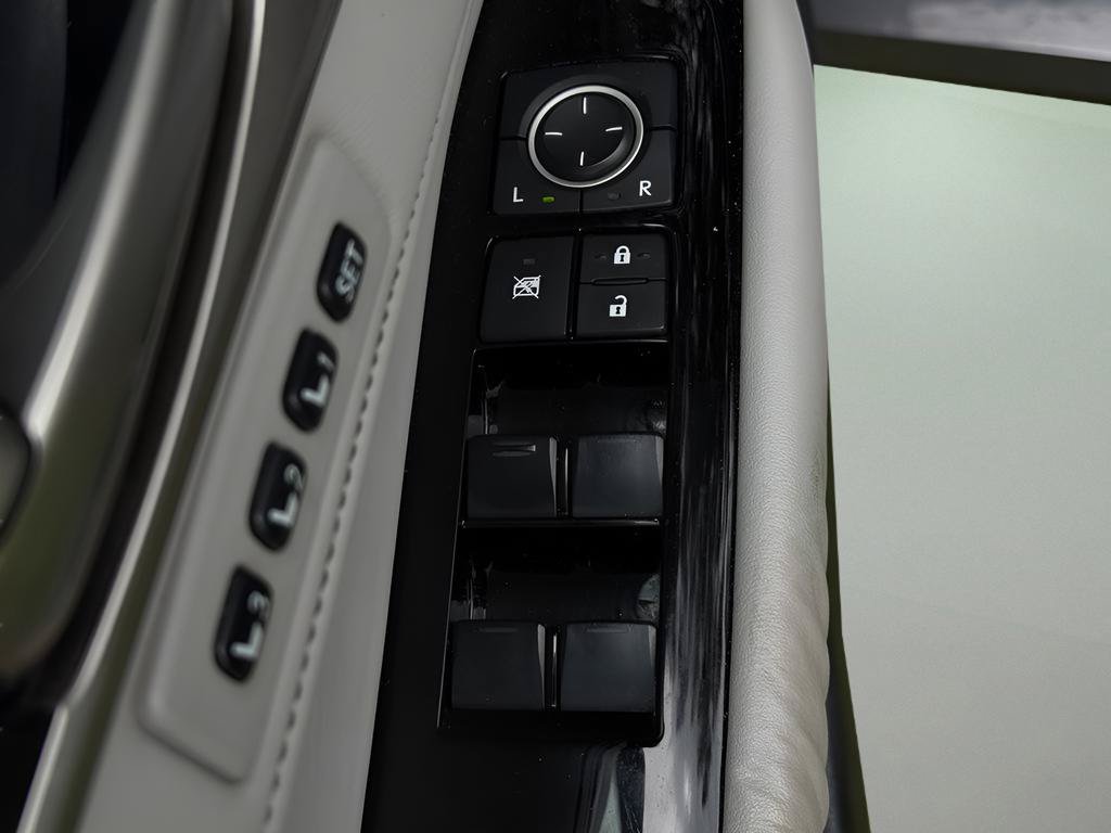 Used 2014 Lexus GS 350 AWD image 16