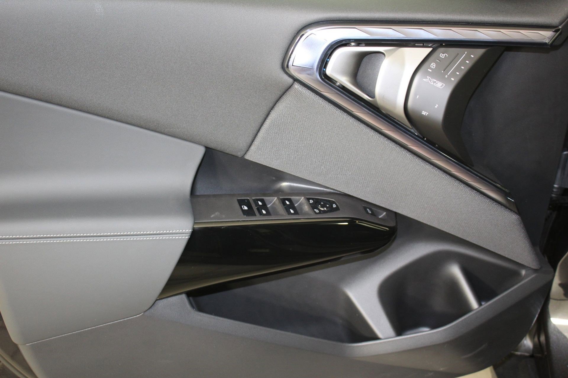 New 2026 BMW X3 xDrive30 w/ Premium Package AWD/4WD image 12