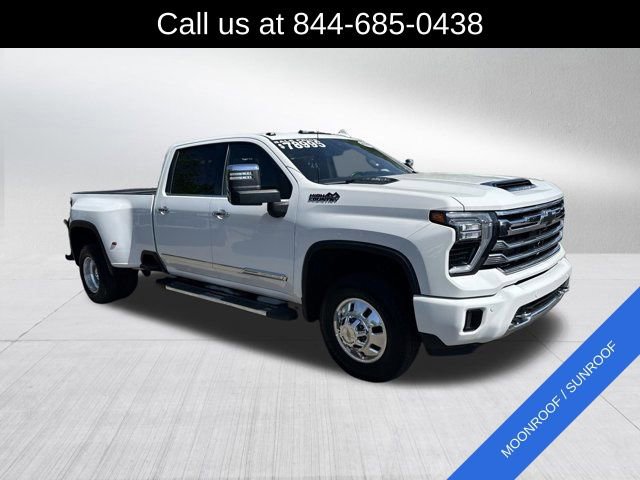 Used 2024 Chevrolet Silverado 3500 High Country w/ LPO, Dark Essentials Package AWD/4WD image 3