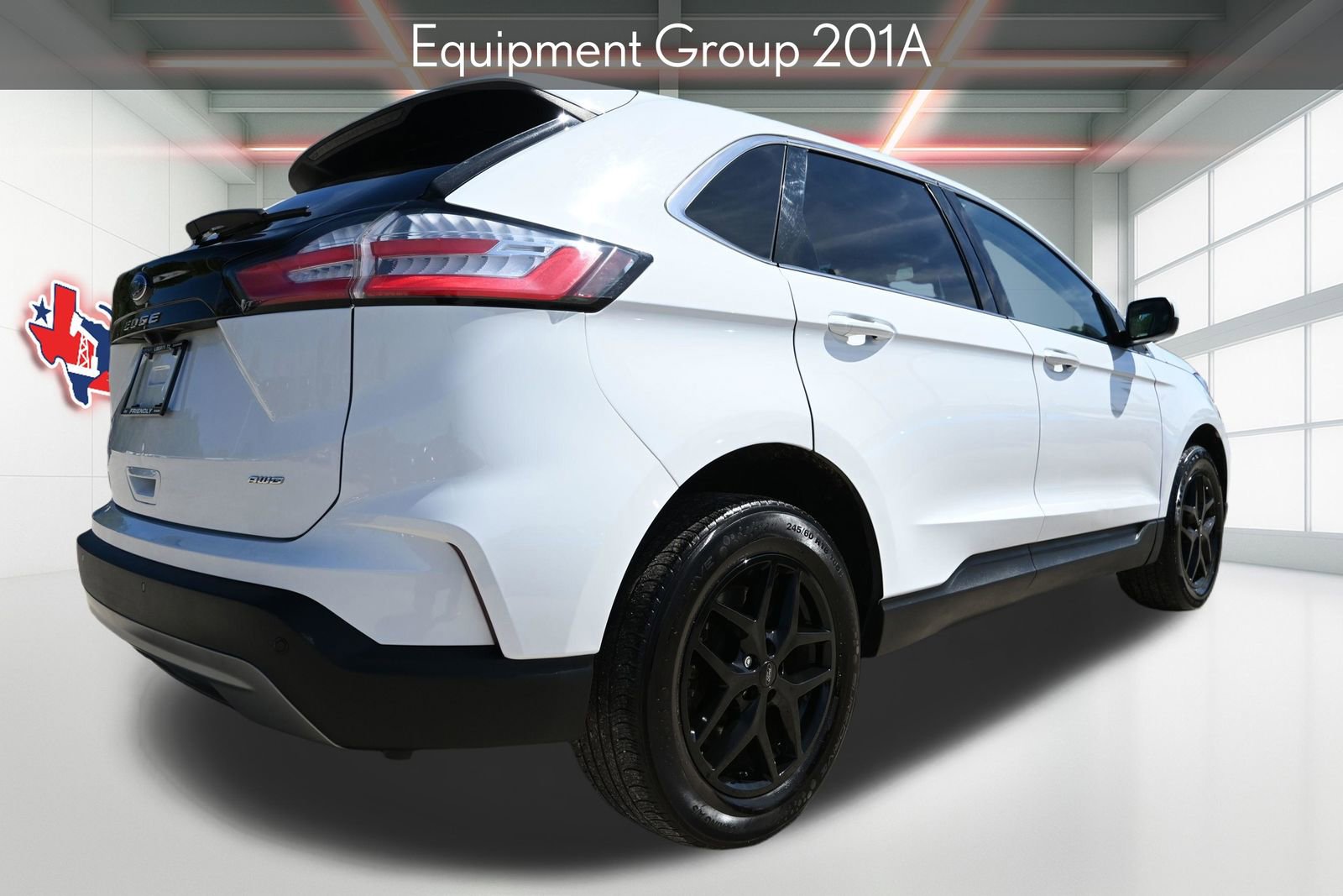 Used 2023 Ford Edge SEL image 3