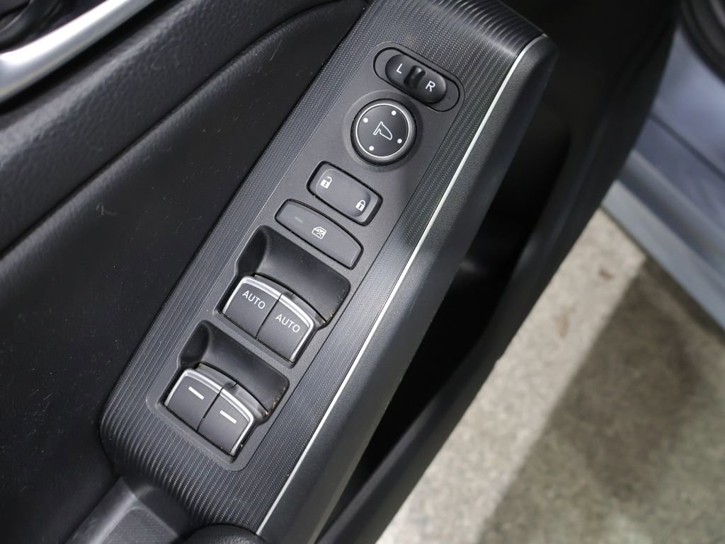 Used 2022 Honda Civic Touring image 14