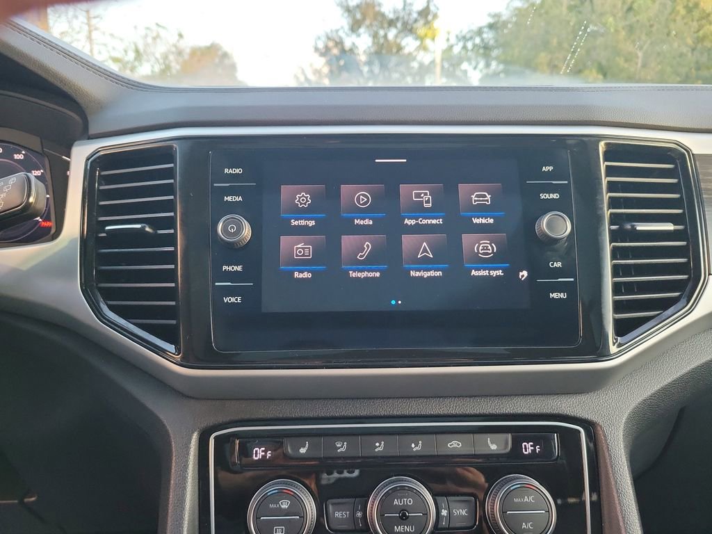 Used 2023 Volkswagen Atlas SE w/ Panoramic Sunroof Package image 22